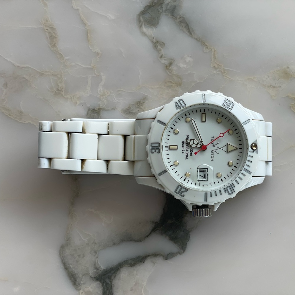 Toy watch white